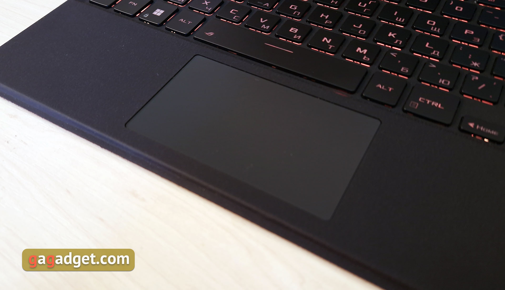 Обзор ASUS ROG Flow Z13 (2022): самый мощный игровой планшет-52