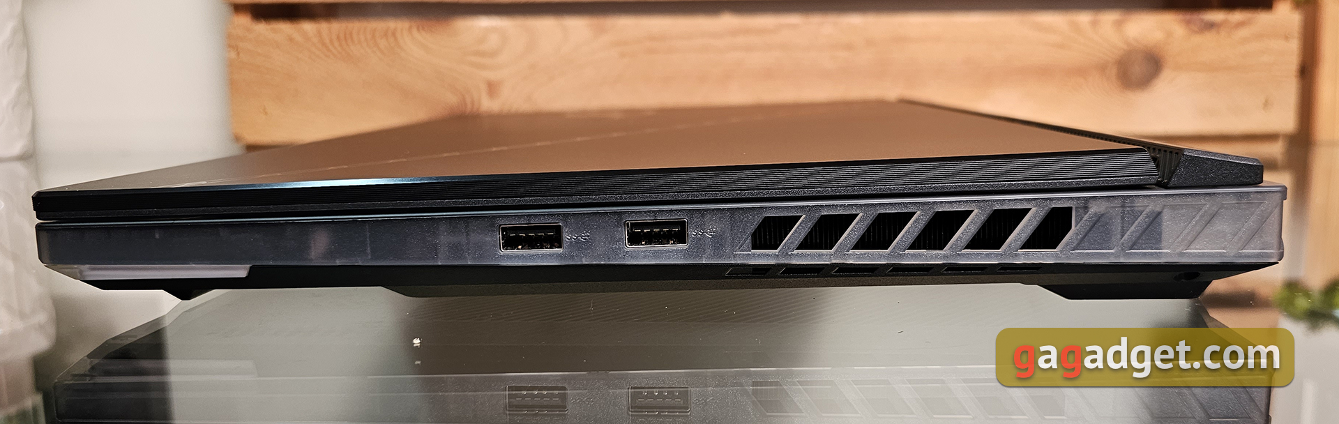 Critique du ASUS ROG Strix SCAR 16 (2023) : domination totale sur le champ de bataille virtuel-15