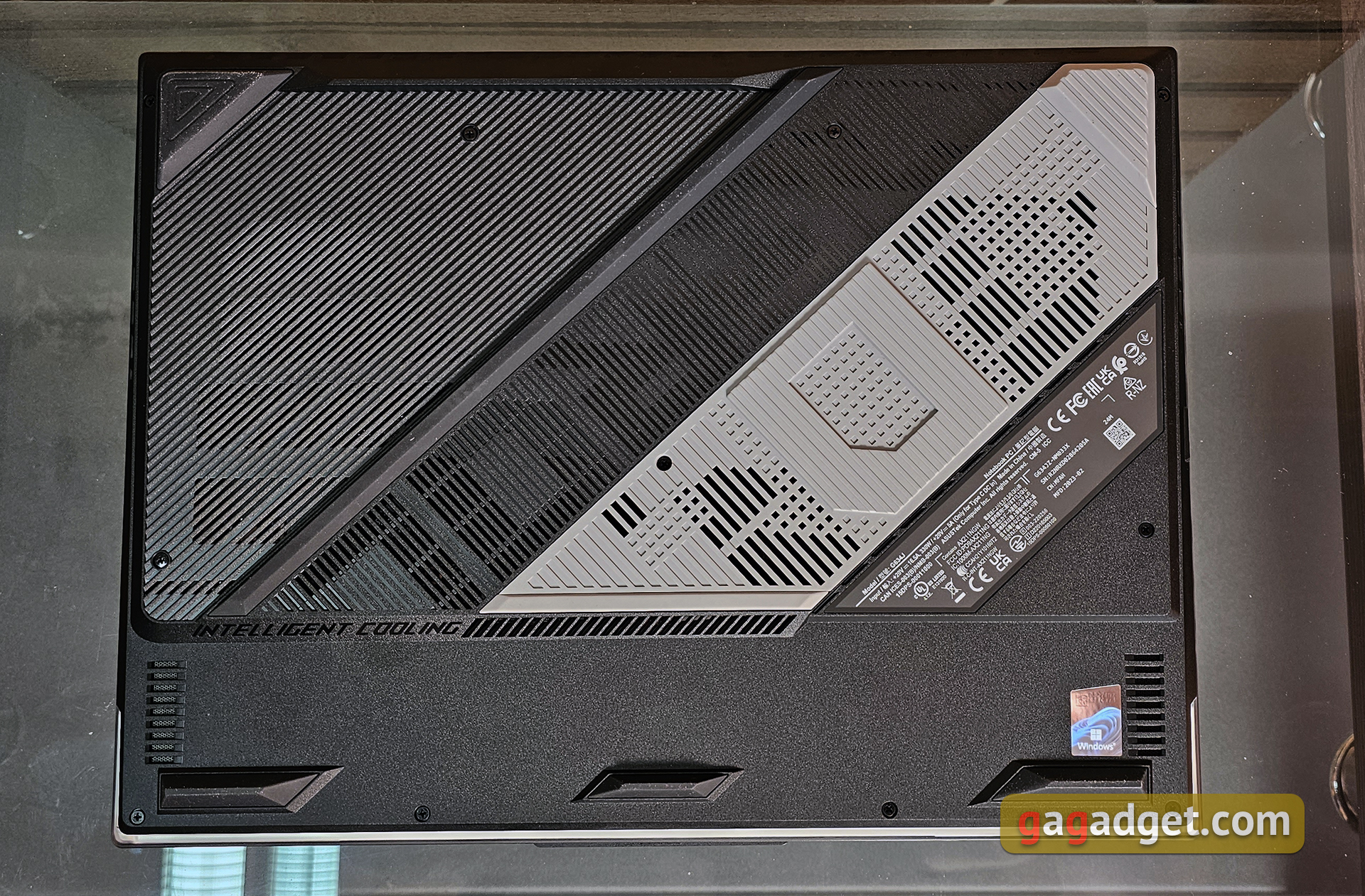Critique du ASUS ROG Strix SCAR 16 (2023) : domination totale sur le champ de bataille virtuel-20