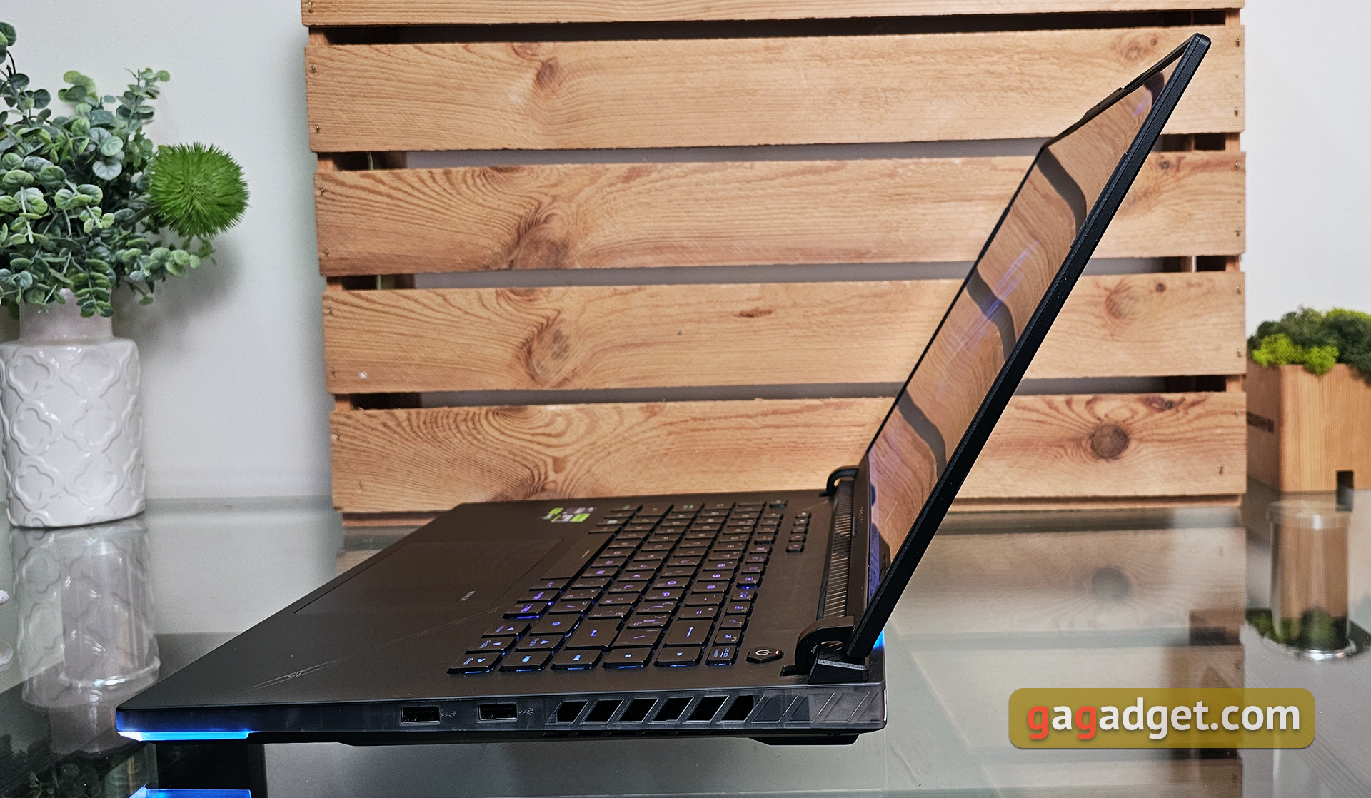 Critique du ASUS ROG Strix SCAR 16 (2023) : domination totale sur le champ de bataille virtuel-21