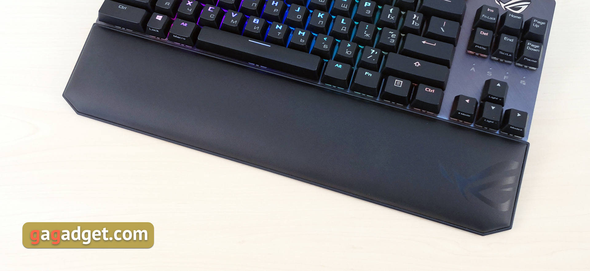 Обзор ASUS ROG Strix Scope TKL Deluxe: геймерская механическая клавиатура для ограниченного пространства-28