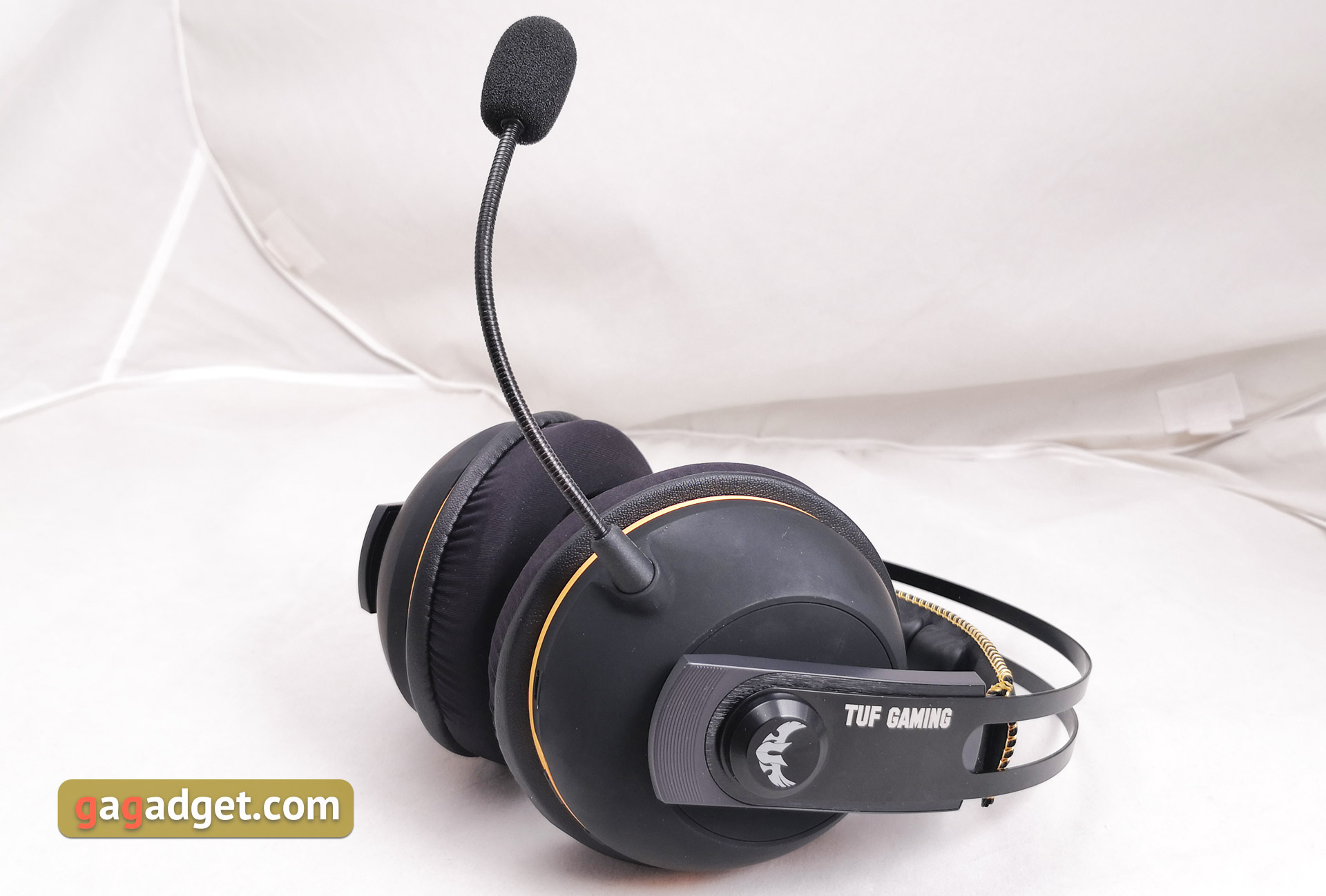 Огляд ASUS TUF Gaming H7 Wireless: бездротова ігрова гарнітура для ПК, PS4 та Mac-5