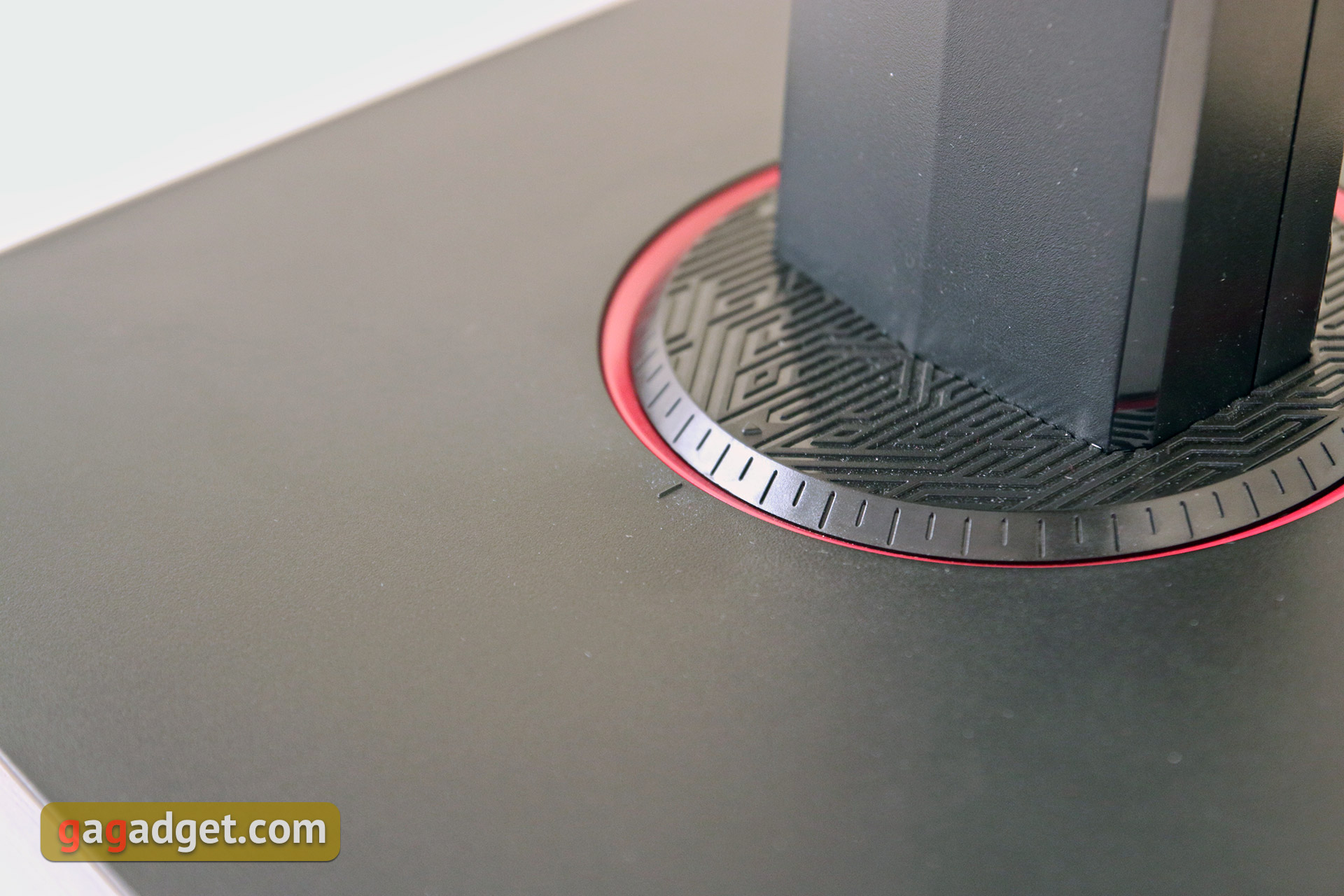 Огляд ASUS TUF Gaming VG32VQ: вигнутий геймерський монітор з 144 Гц VA-матрицею та приємною вартістю-6