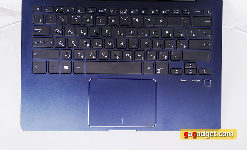 asus-zenbook-13--ux331u-12.jpg
