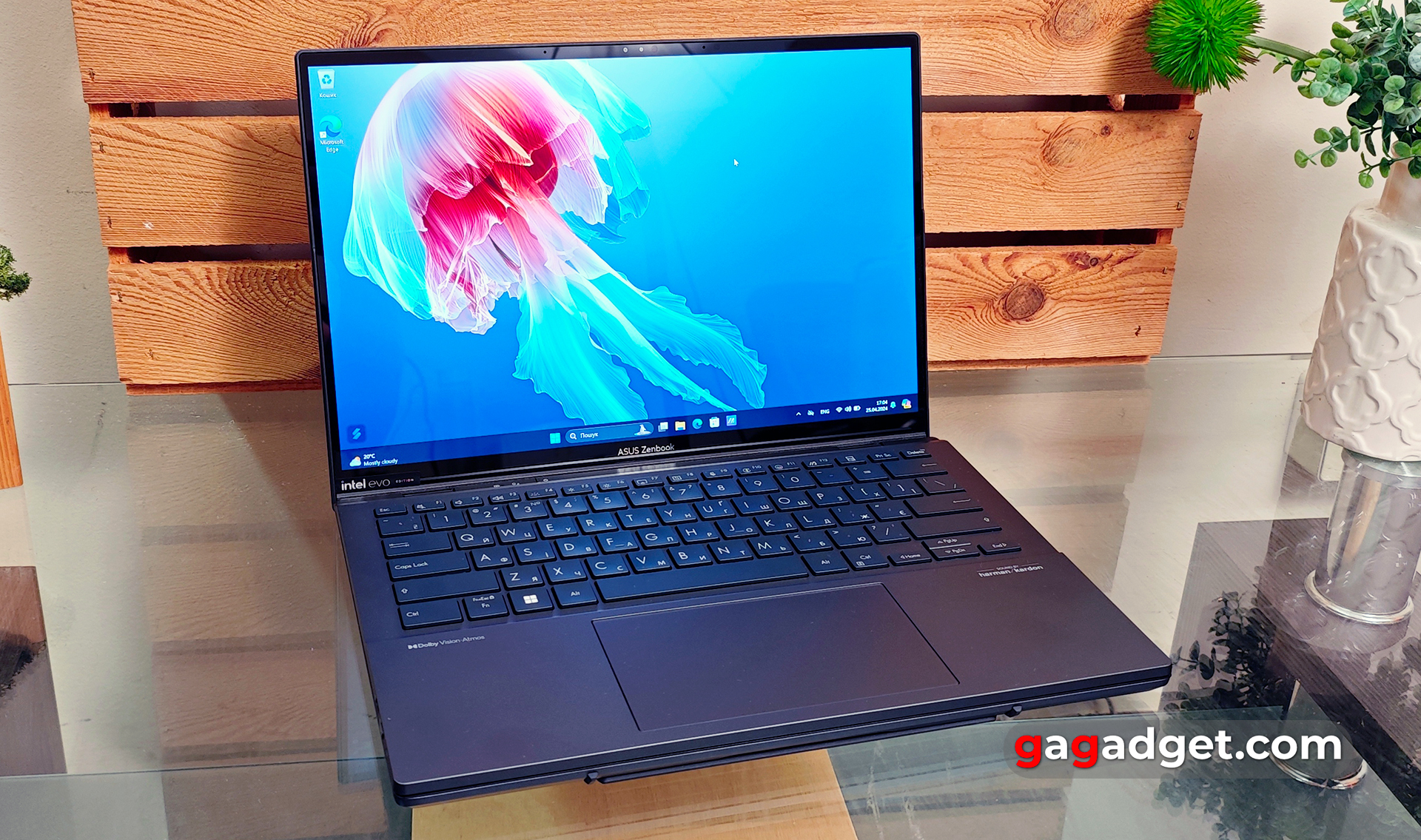 Огляд ASUS Zenbook DUO (2024) UX8406
