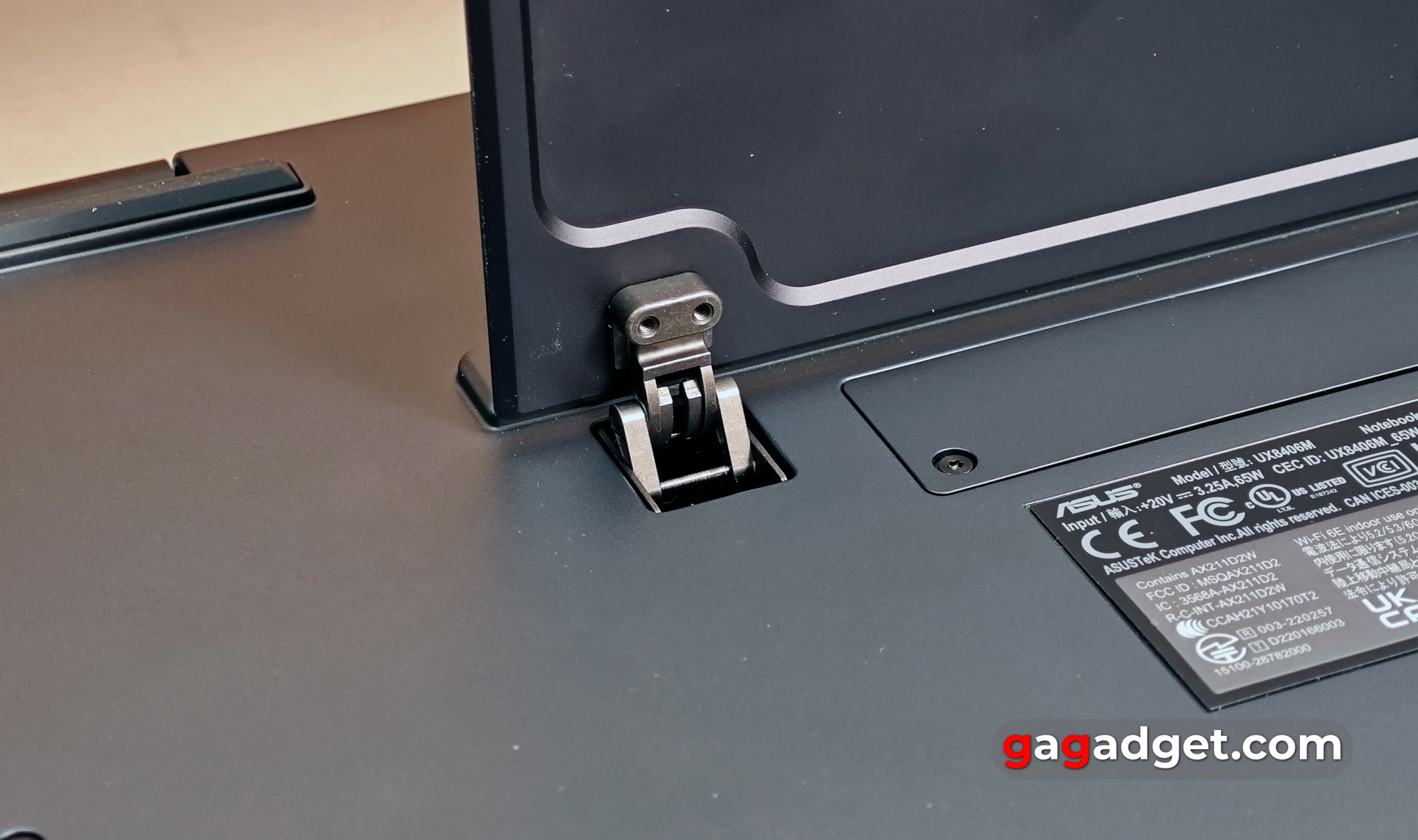 Огляд ASUS Zenbook DUO (2024) UX8406