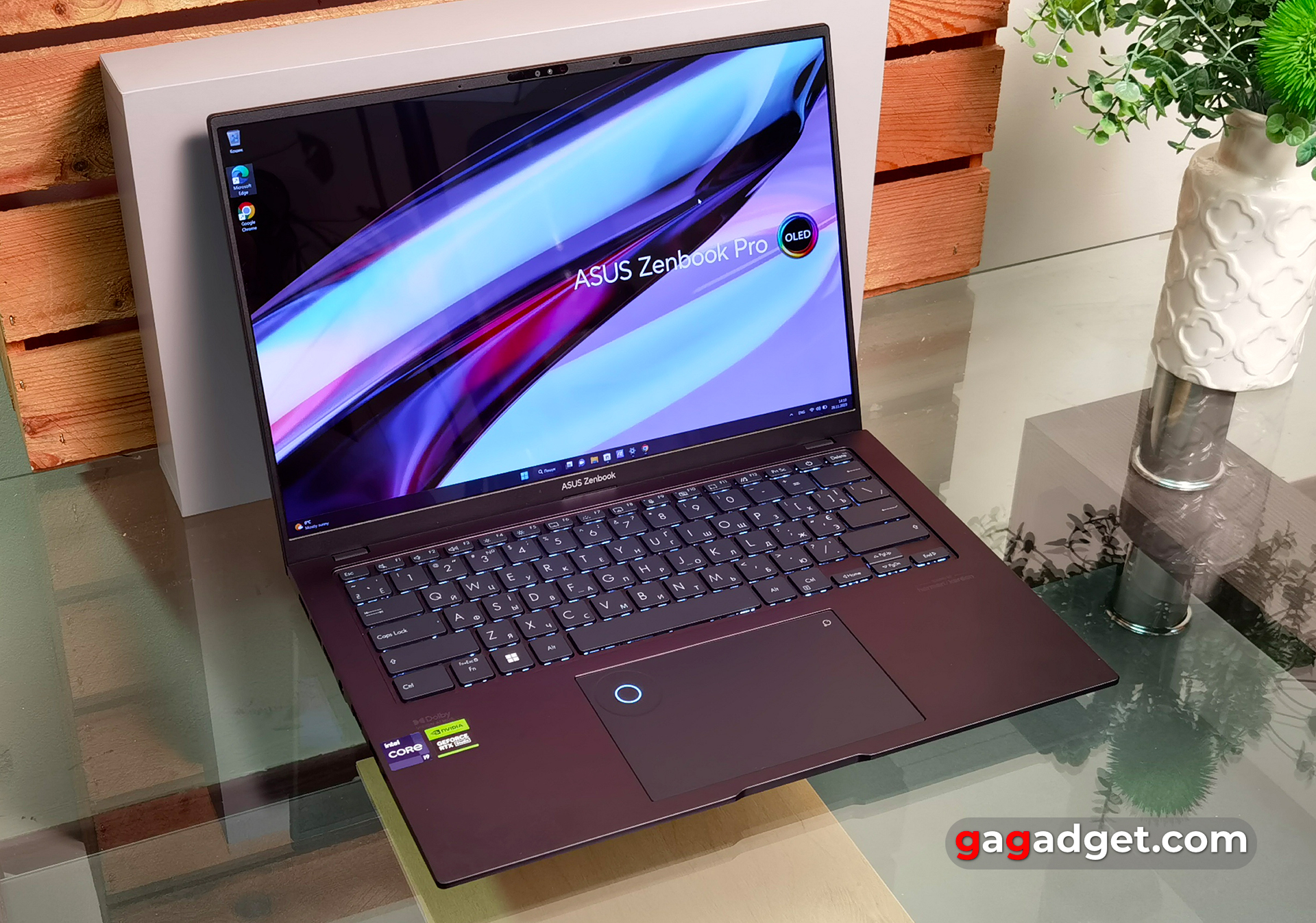 Автономність ASUS Zenbook Pro 14 OLED
