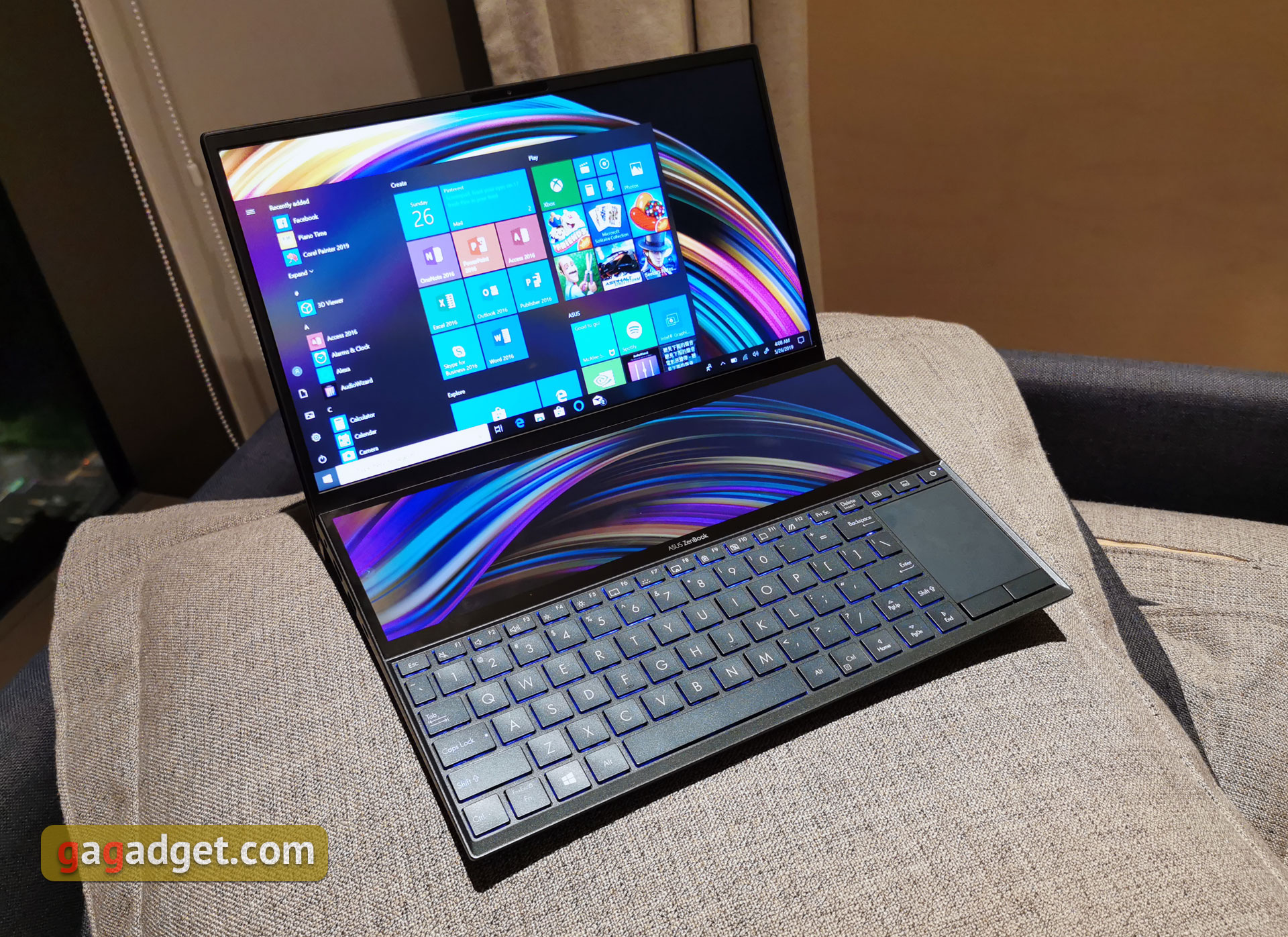 Ноутбук ASUS ZenBook Pro Duo з двома екранами: перші враження-4