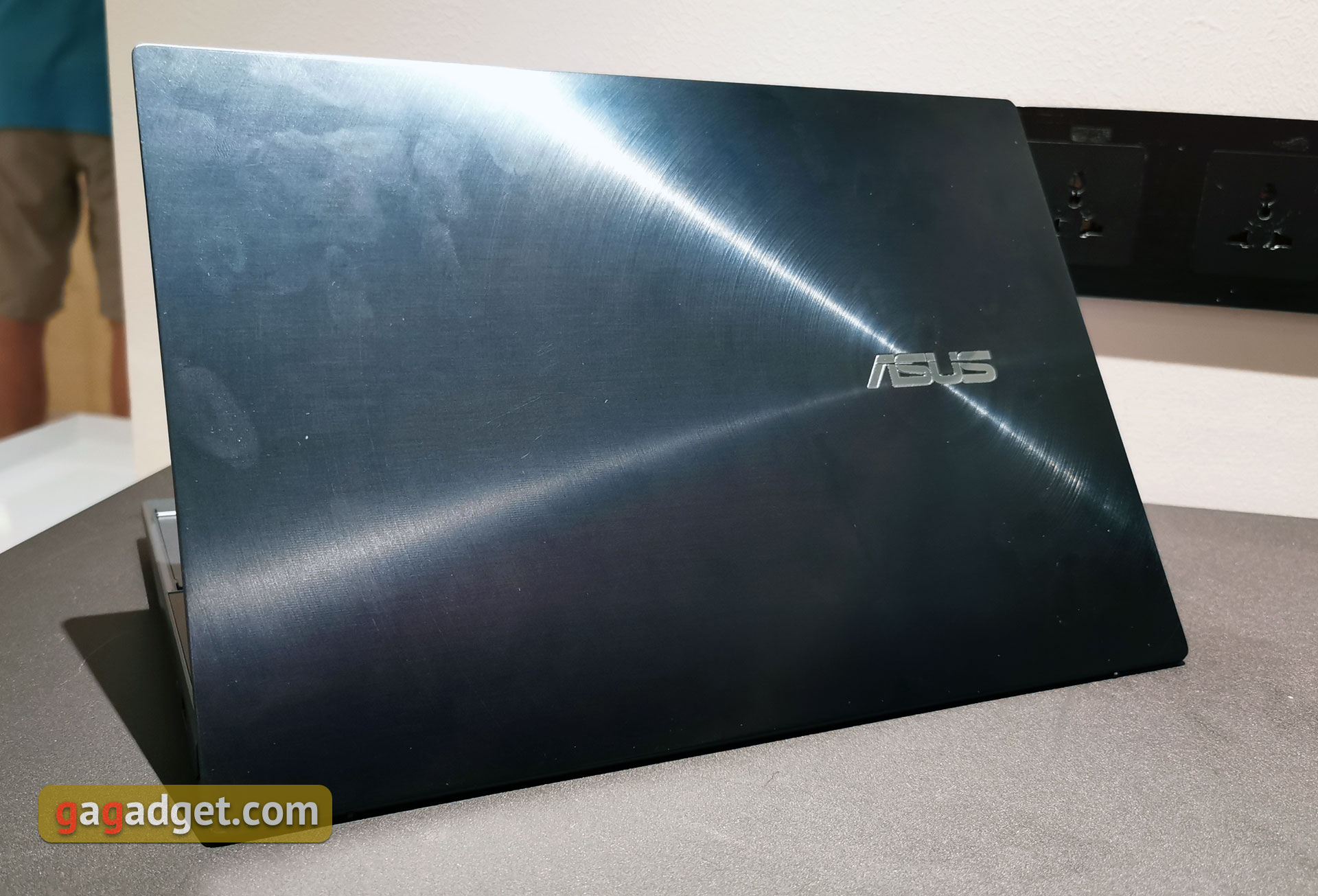 Ноутбук ASUS ZenBook Pro Duo з двома екранами: перші враження-8