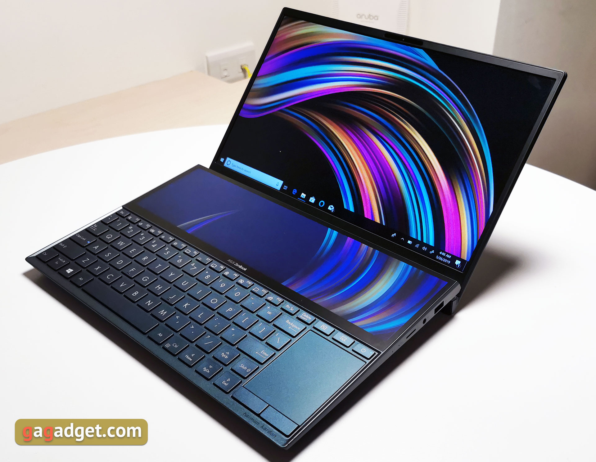 Ноутбук ASUS ZenBook Pro Duo з двома екранами: перші враження-21