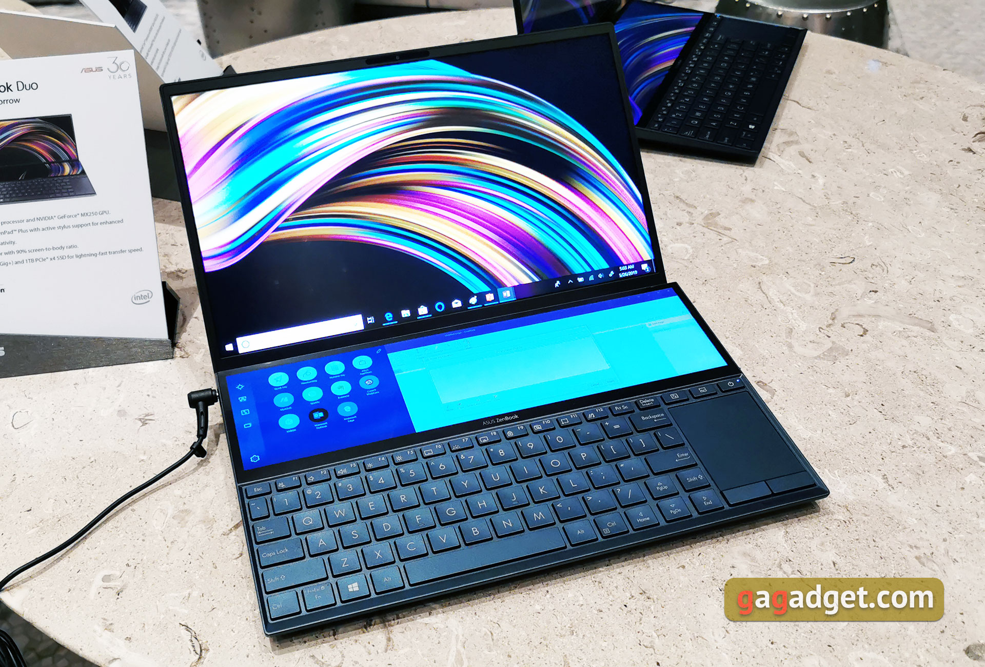 Ноутбук ASUS ZenBook Pro Duo з двома екранами: перші враження-23