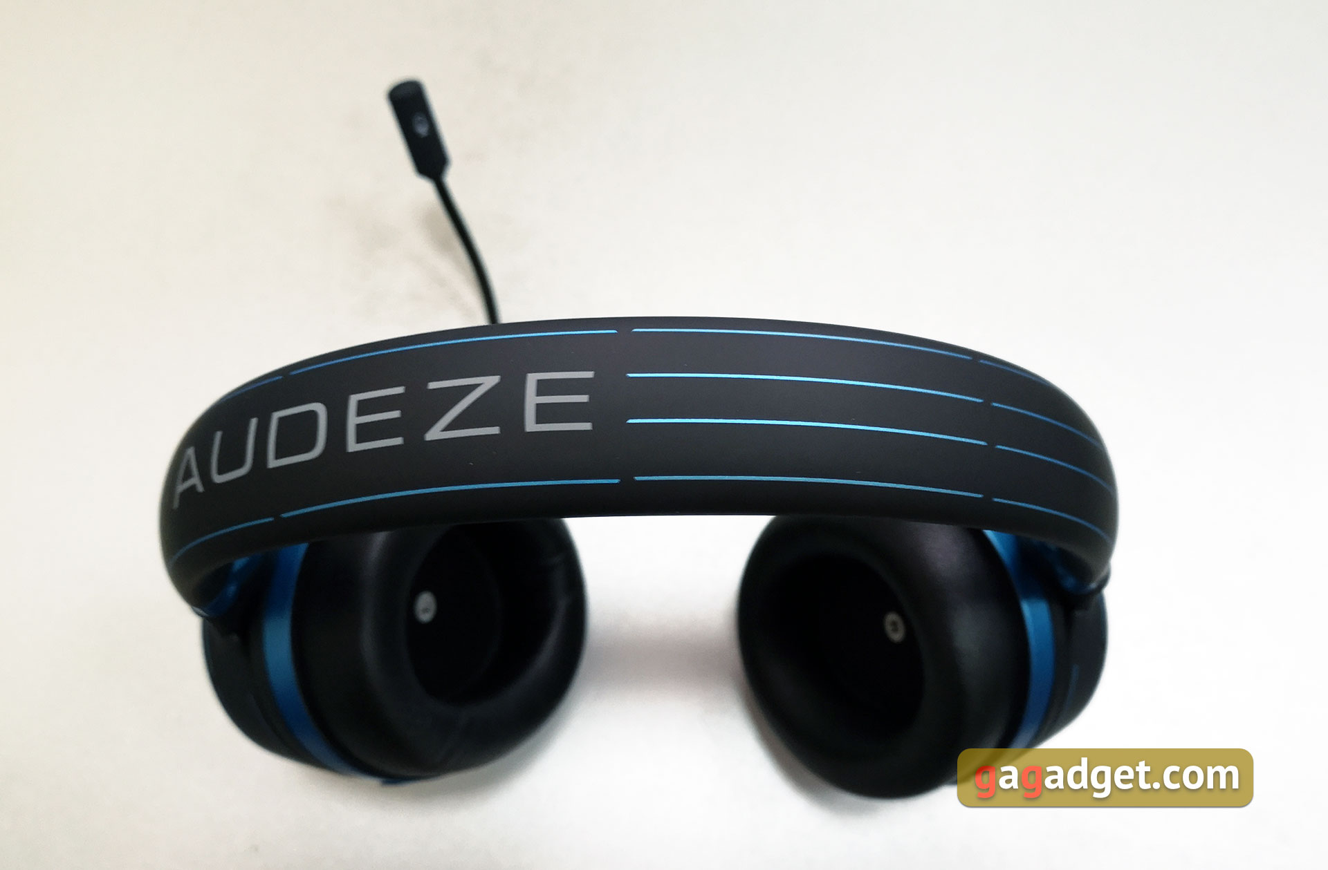 audeze-mobius-11.jpg
