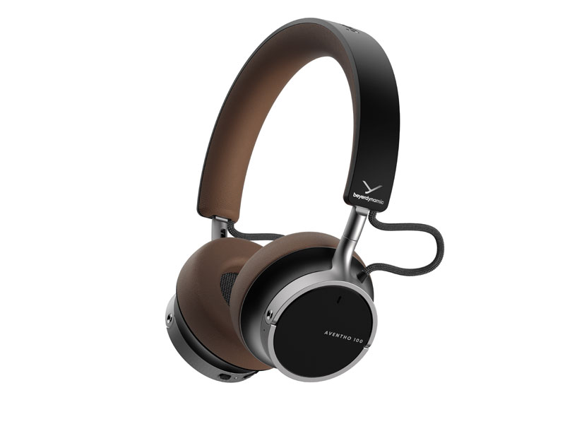 Vue de perspective des écouteurs Beyerdynamic Aventho 100 bruns