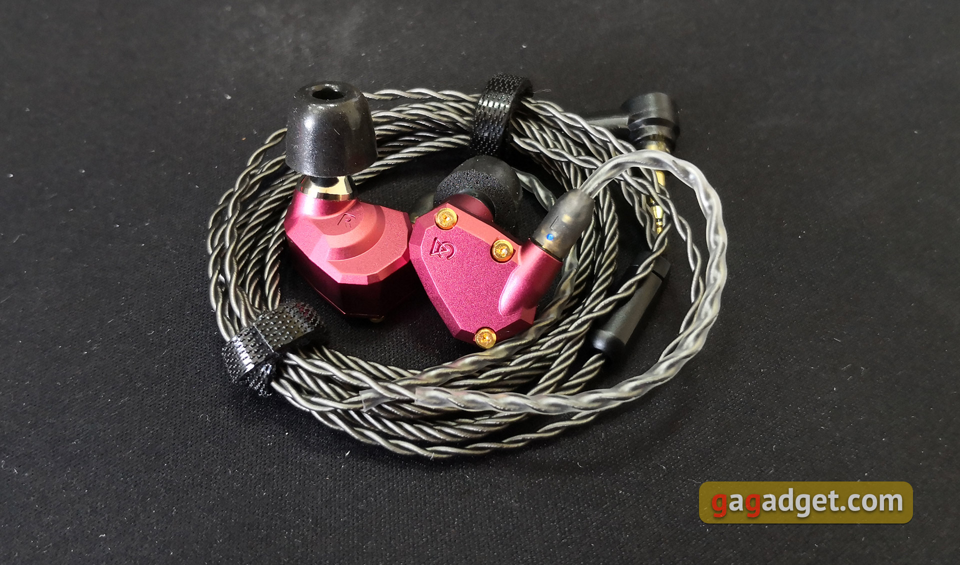 Обзор Campfire Audio IO: двухдрайверные арматурные наушники «с перчинкой»-21