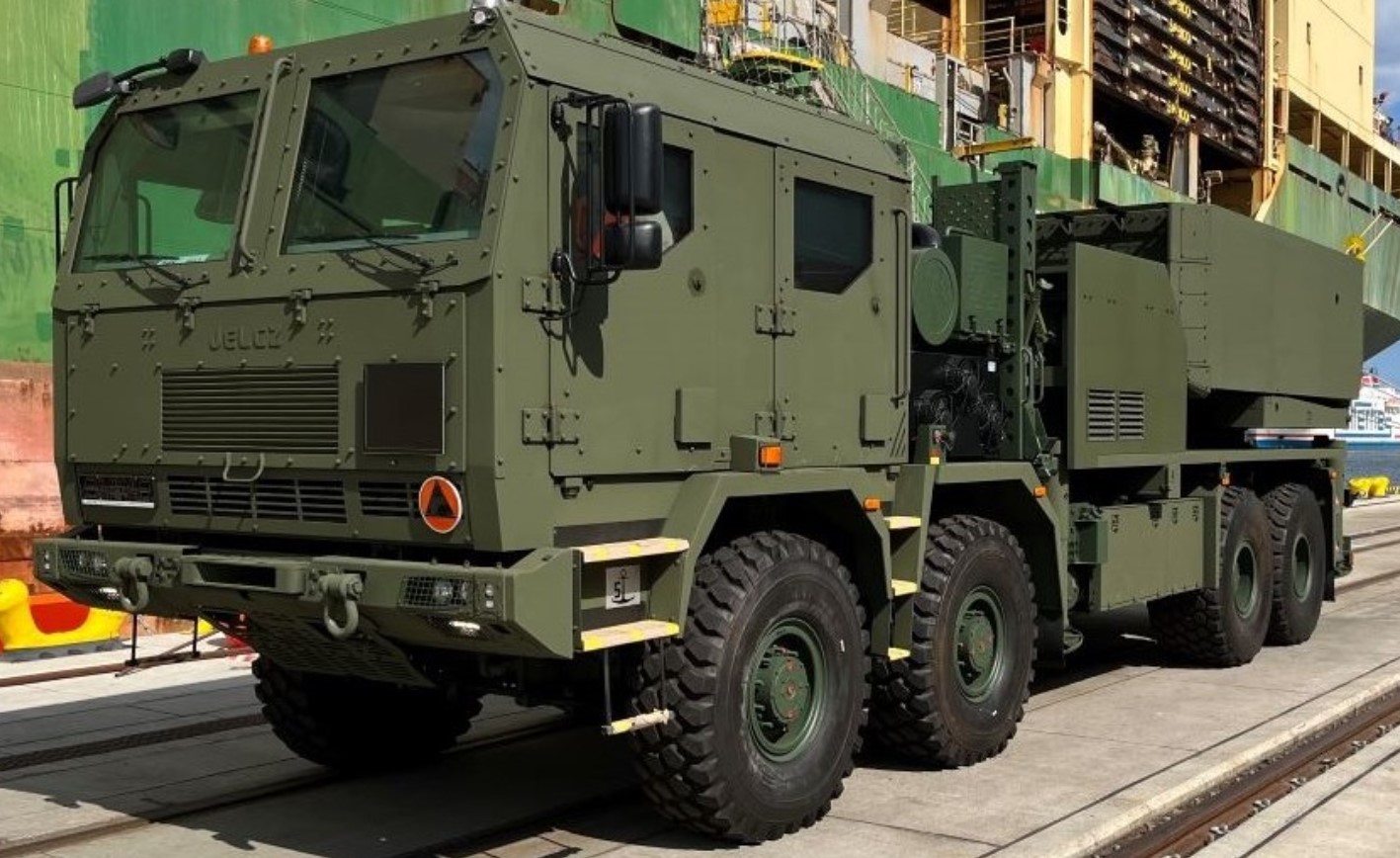 Корейская реактивная система K239 Chunmoo (Homar-K)