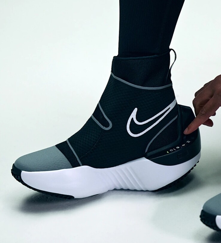 Nike Hyperboot front part