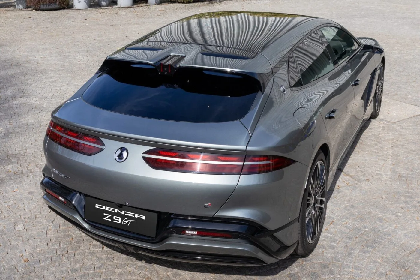 Denza Z9GT at the presentation