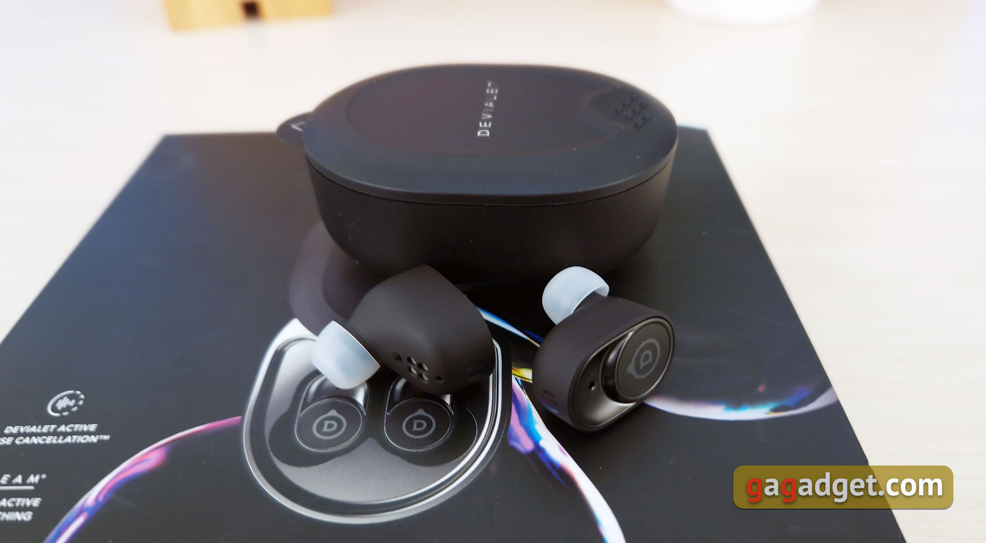 Обзор Devialet Gemini: TWS-наушники с французским шармом