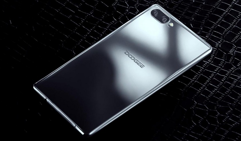 doogee-mix-new-colors-red-silver-2.jpg