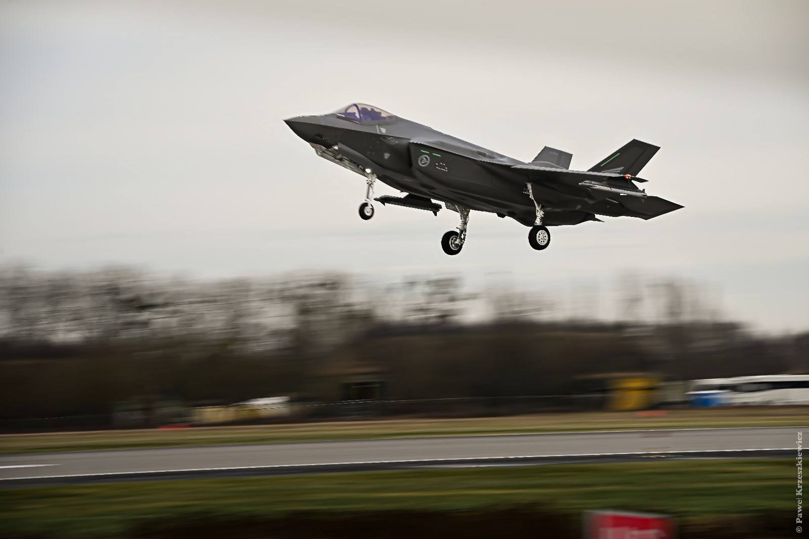 Démonstration du F-35A dans le ciel