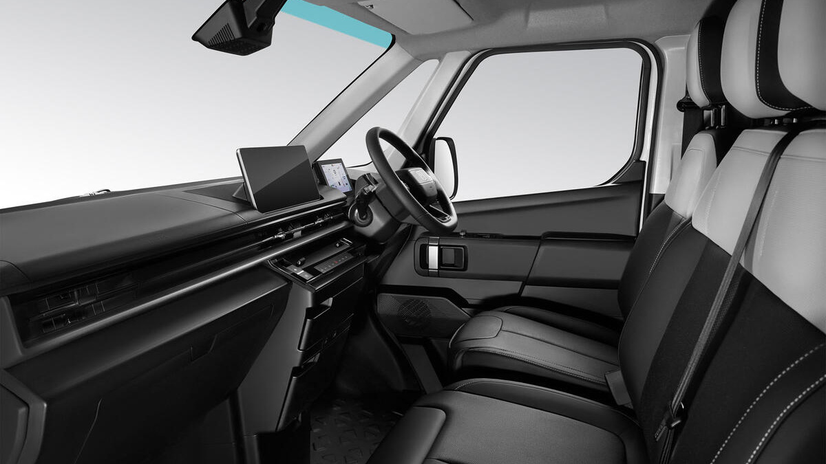 Farizon Supervan interior