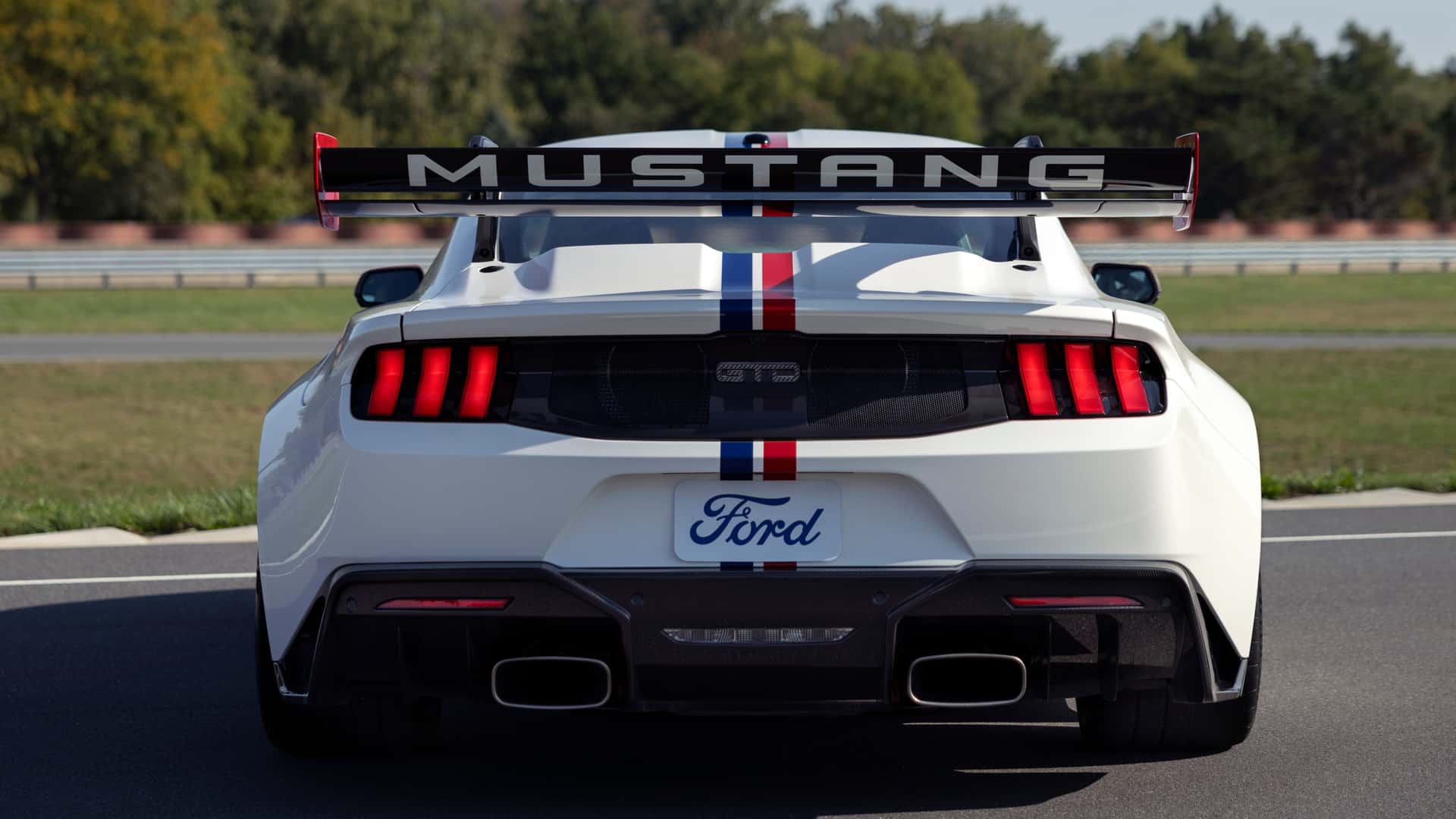Ford Mustang GTD Spirit of America - 2