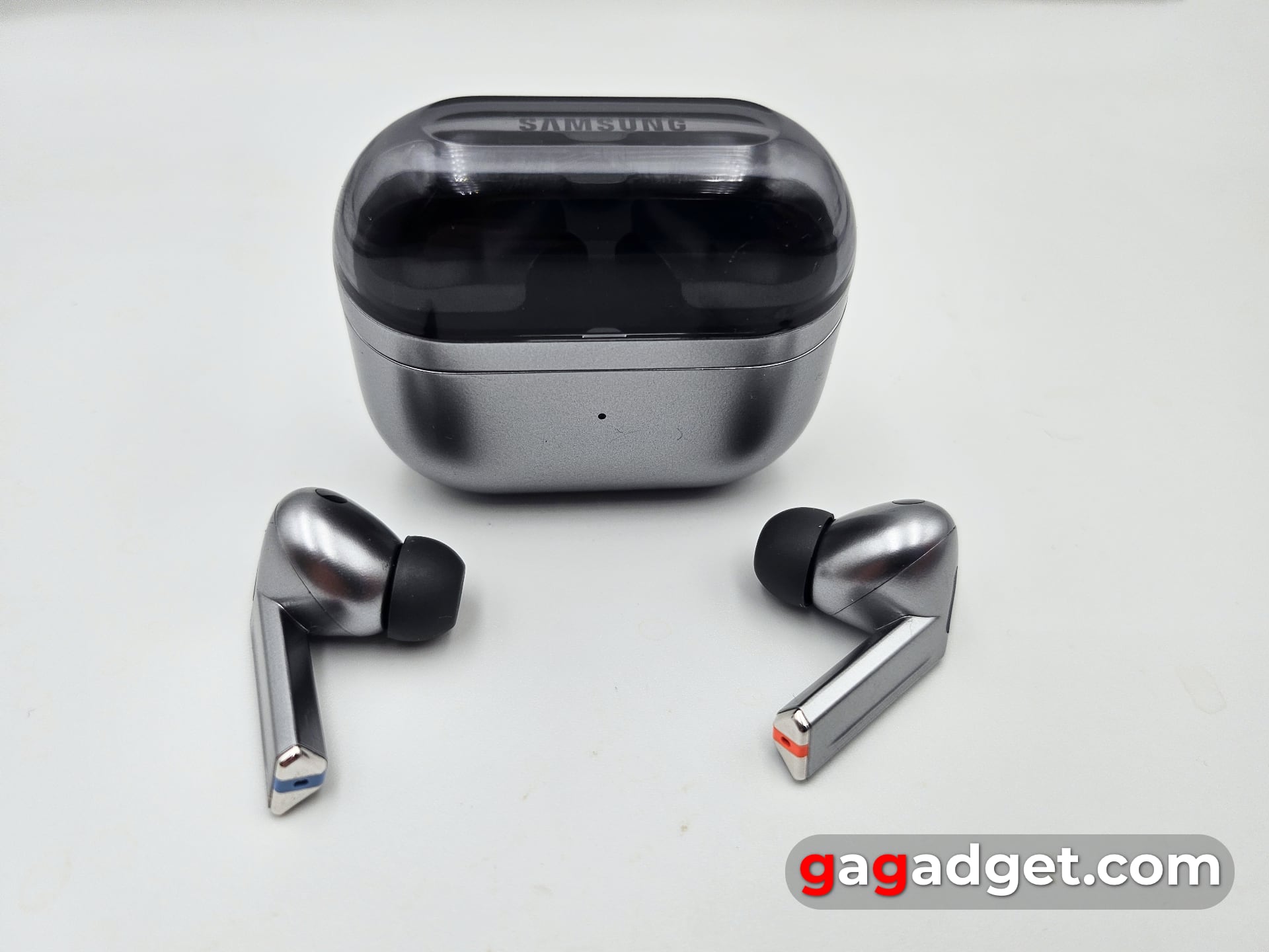 Дизайн Buds 3 Pro
