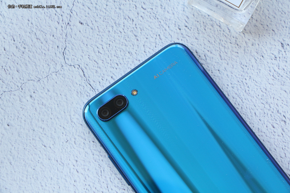 honor-10-real-life-5.jpg