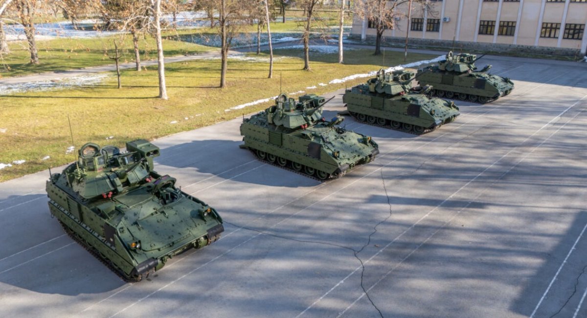 Перші чотири БМП M2A2 Bradley для Хорватії