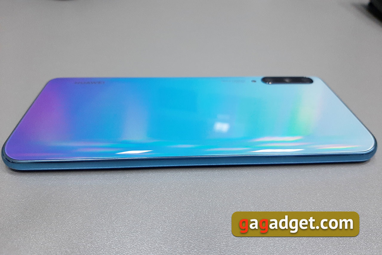 Огляд Huawei P Smart Pro (2019): пам'яті забагато не буває-10