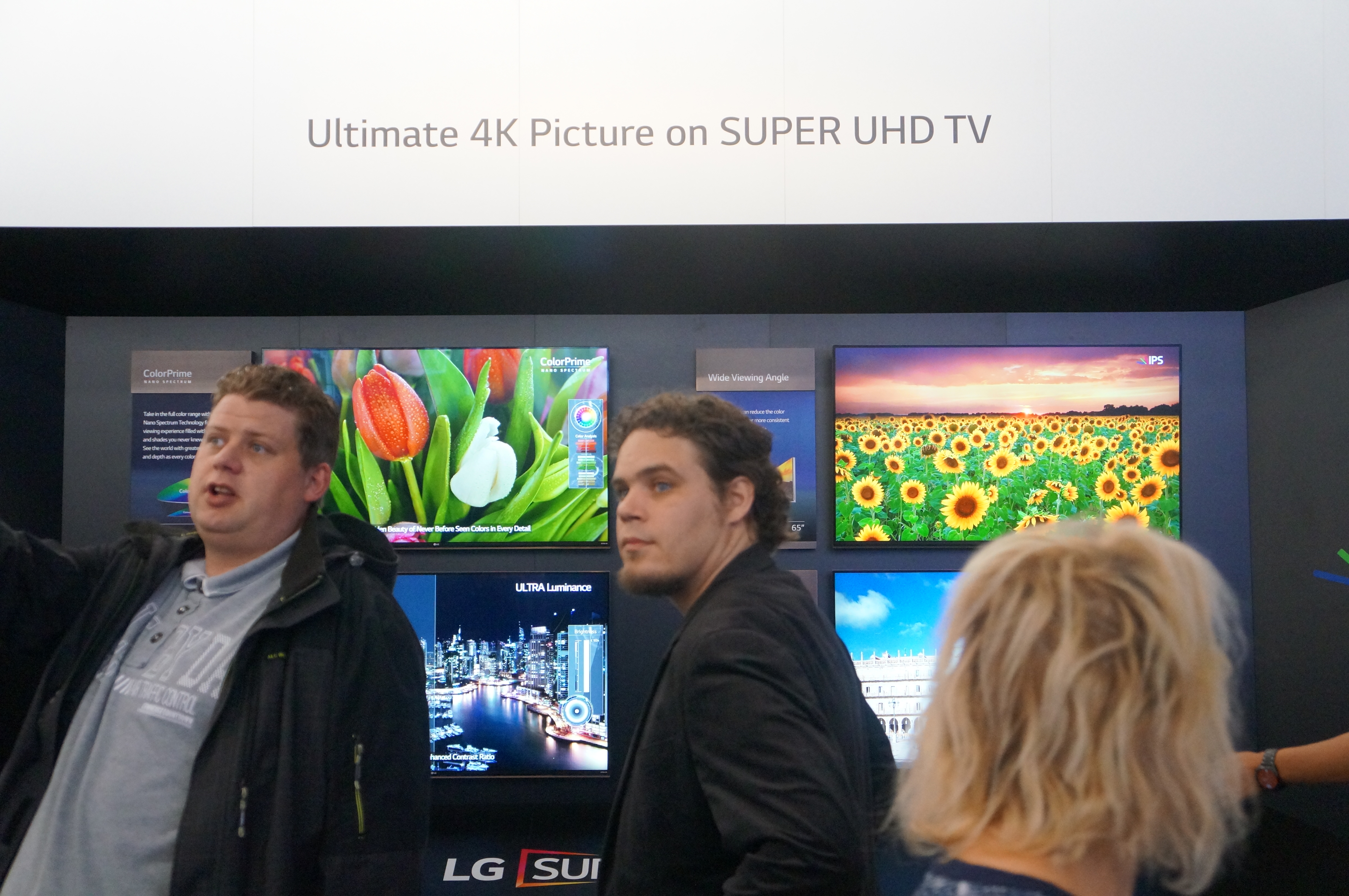 IFA 2015: стенд LG своими глазами-12