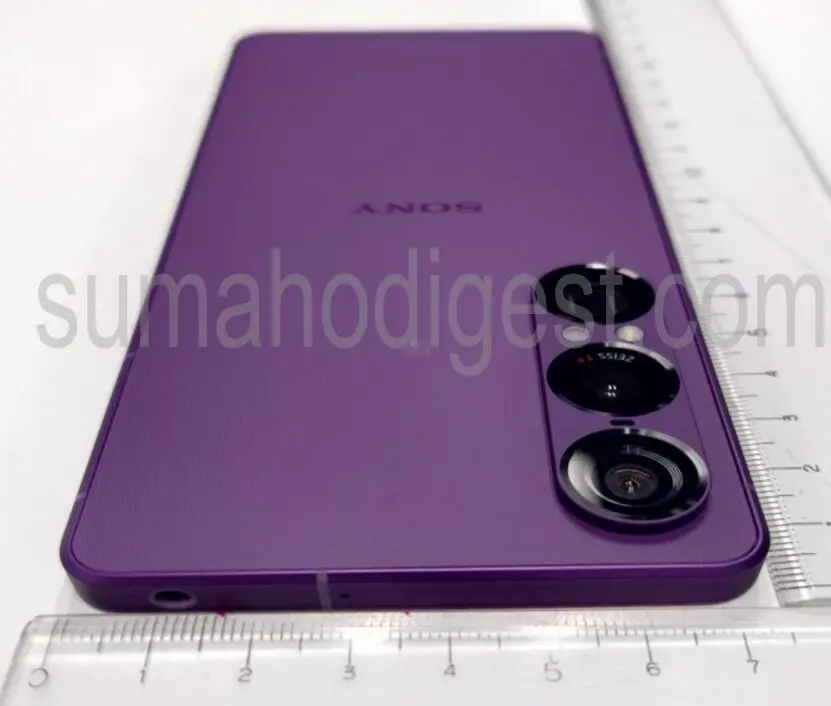 Изображение боковой панели Sony Xperia 1 VII