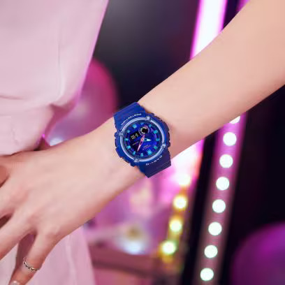 Часы Casio с радужным дизайном