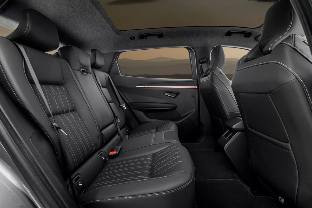 Мультимедійна система Mitsubishi Eclipse Cross