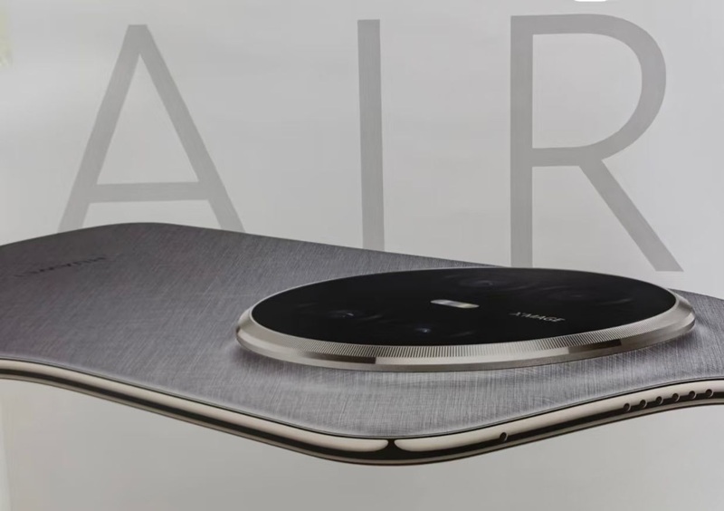 Зображення ультратонкого смартфона Huawei Mate 70 Air