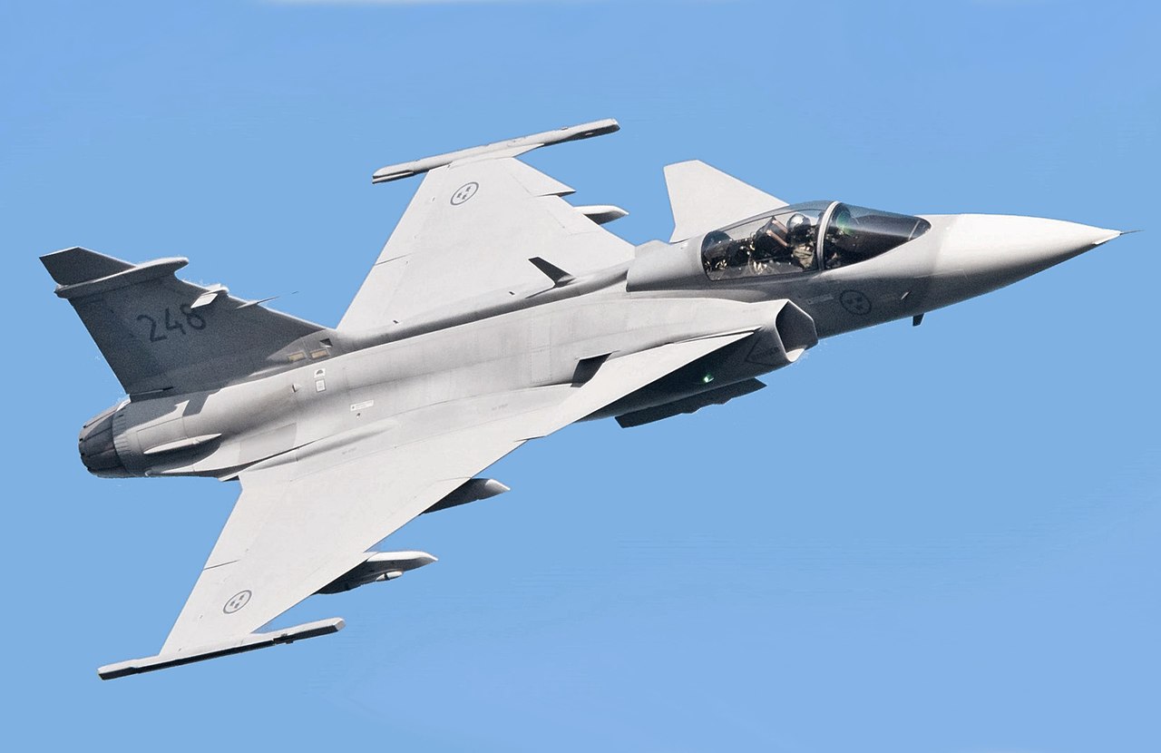 JAS 39 Gripen - avion de combat