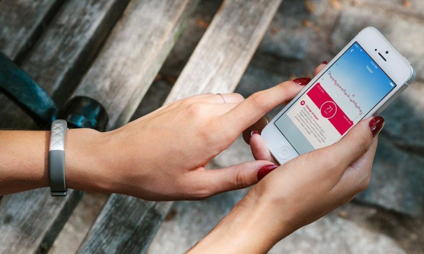 Jawbone представила фитнес-трекеры UP3 и UP MOVE-2