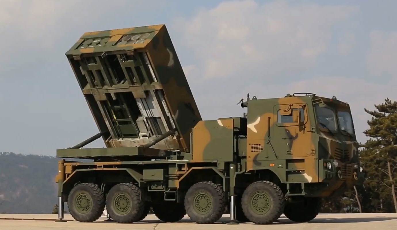Самоходная пусковая установка K239 Chunmoo. Иллюстрация: Wikipedia
