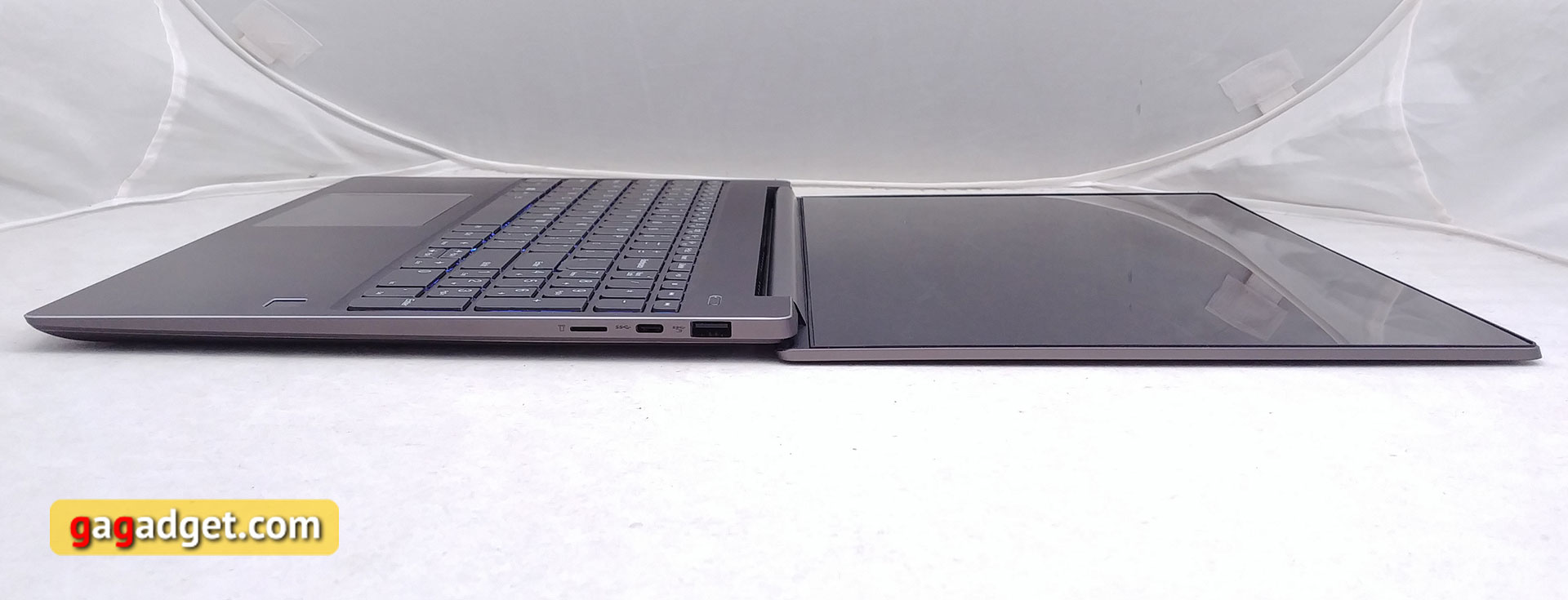 lenovo-ideapad-720s-15ikb-12.jpg
