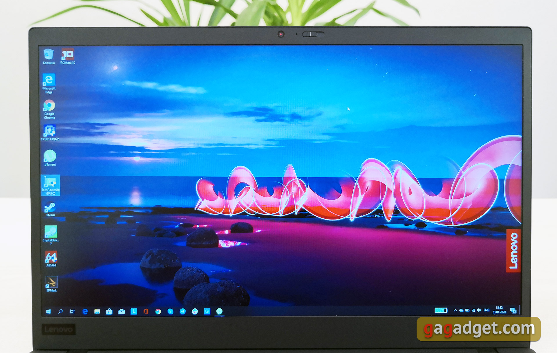 Обзор Lenovo ThinkPad X1 Carbon 7th Gen: обновлённая бизнес-классика-38