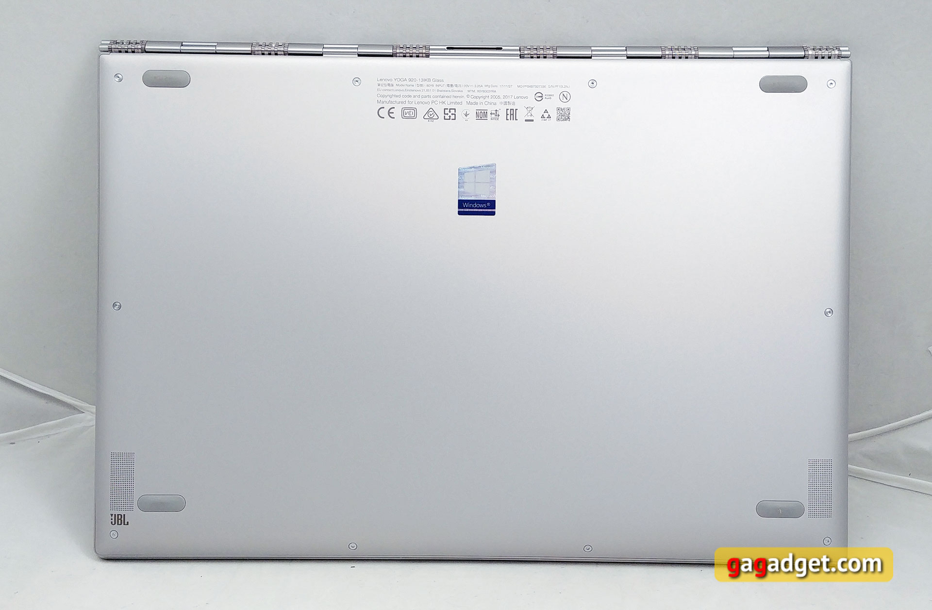 lenovo-yoga-920-vibes-13.jpg