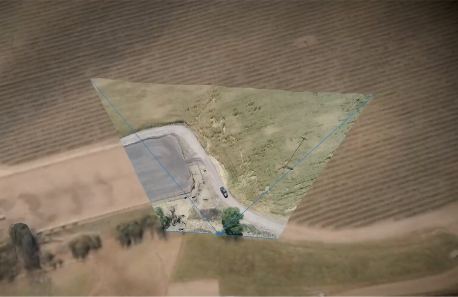 Flux vidéo de drone basé sur des données satellitaires tridimensionnelles
