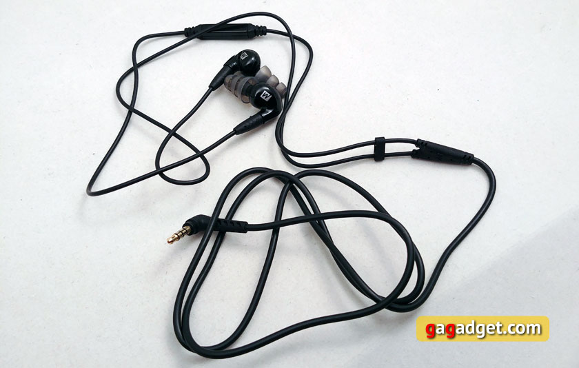 mee-audio-pinnacle-p2-11.jpg