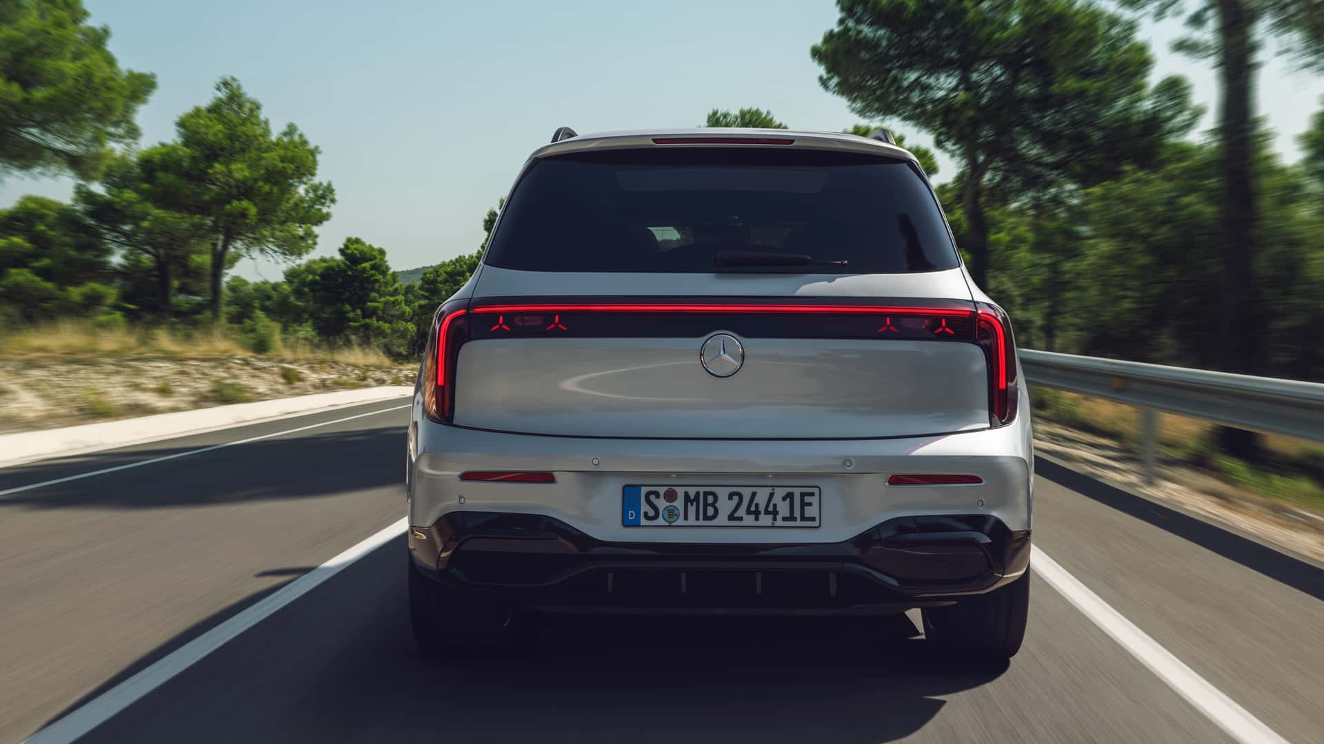 Інтер'єр нового Mercedes-Benz GLB 2026