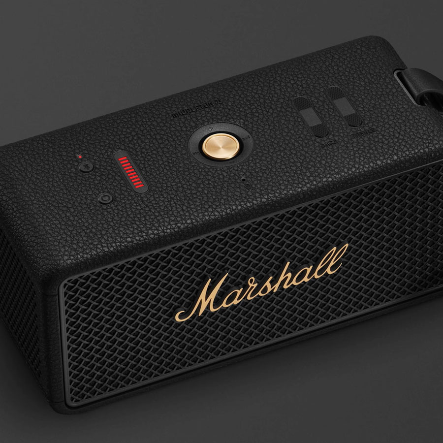 Динамік Black Middleton II під іншим кутом зору