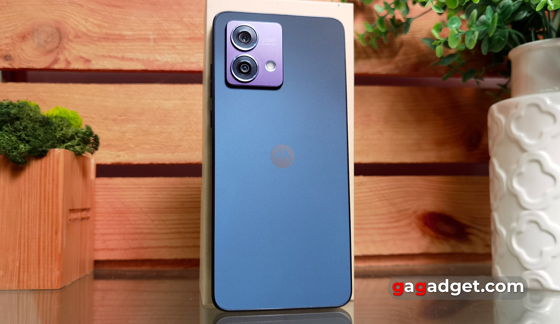 Motorola Moto G84 design