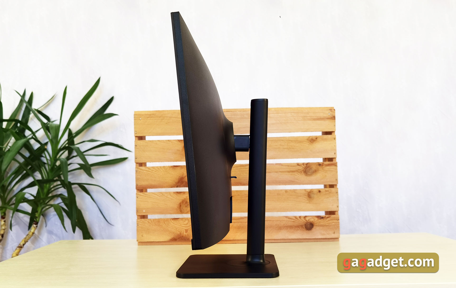Présentation du MSI Modern MD271P : moniteur de bureau 75 Hz-10