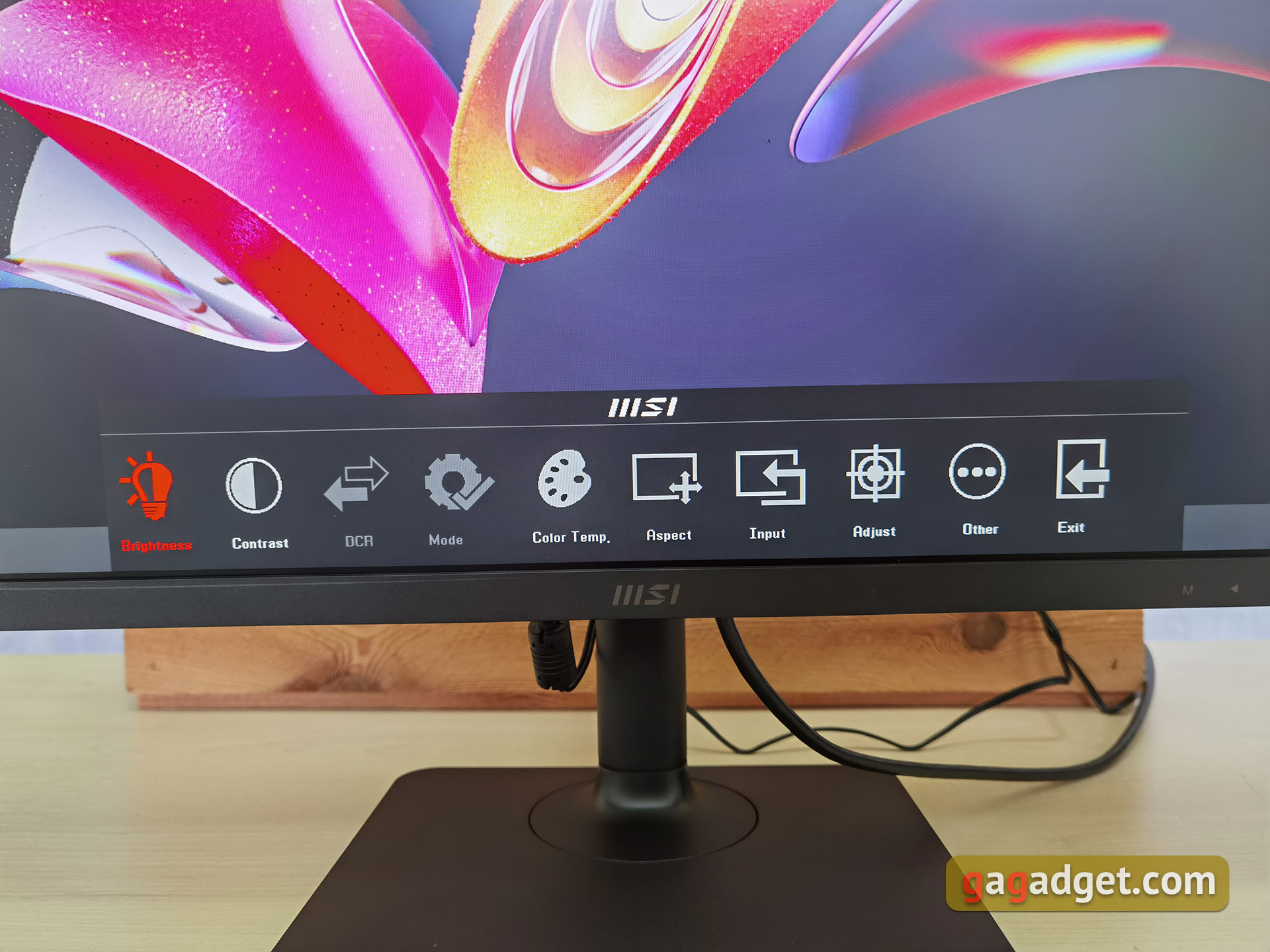 Présentation du MSI Modern MD271P : moniteur de bureau 75 Hz-32