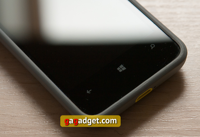 Беглый обзор смартфона Nokia Lumia 620-6