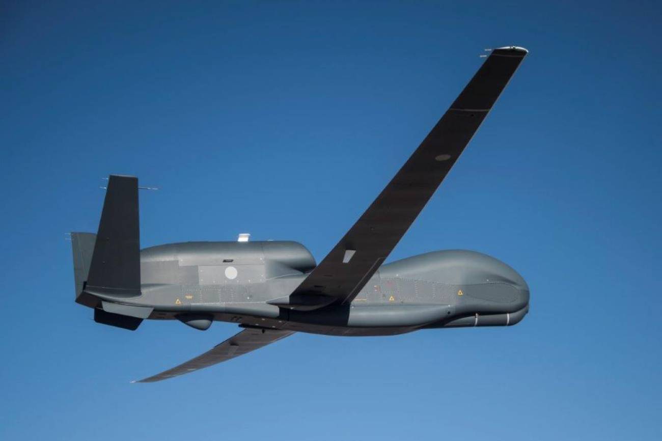 Американський стратегічний дрон RQ-4B Global Hawk виконав 7-годинну місію над Чорним морем, наблизившись на відстань 150 км від Криму-2